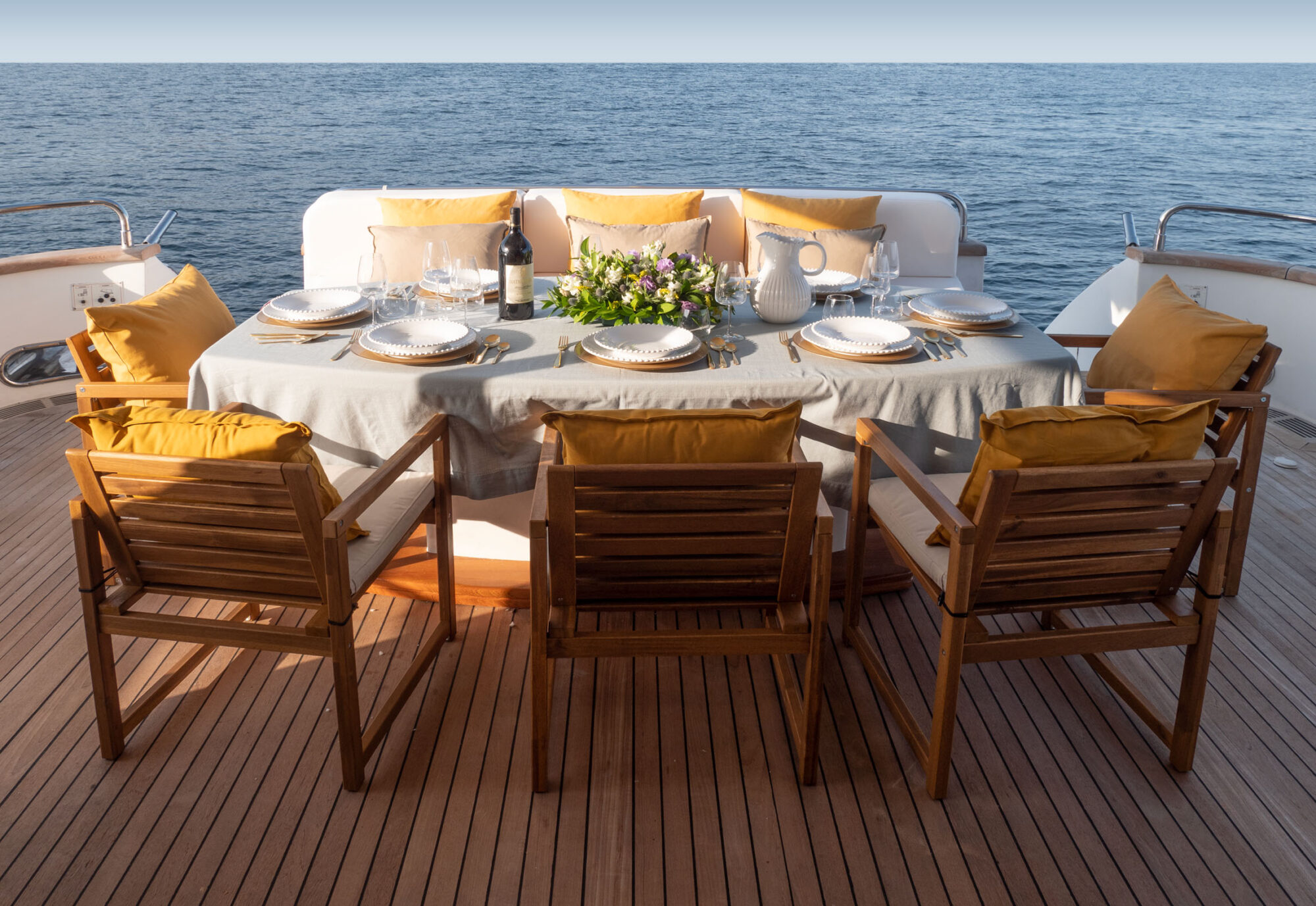 foto: 5 Falcon Falcon 100