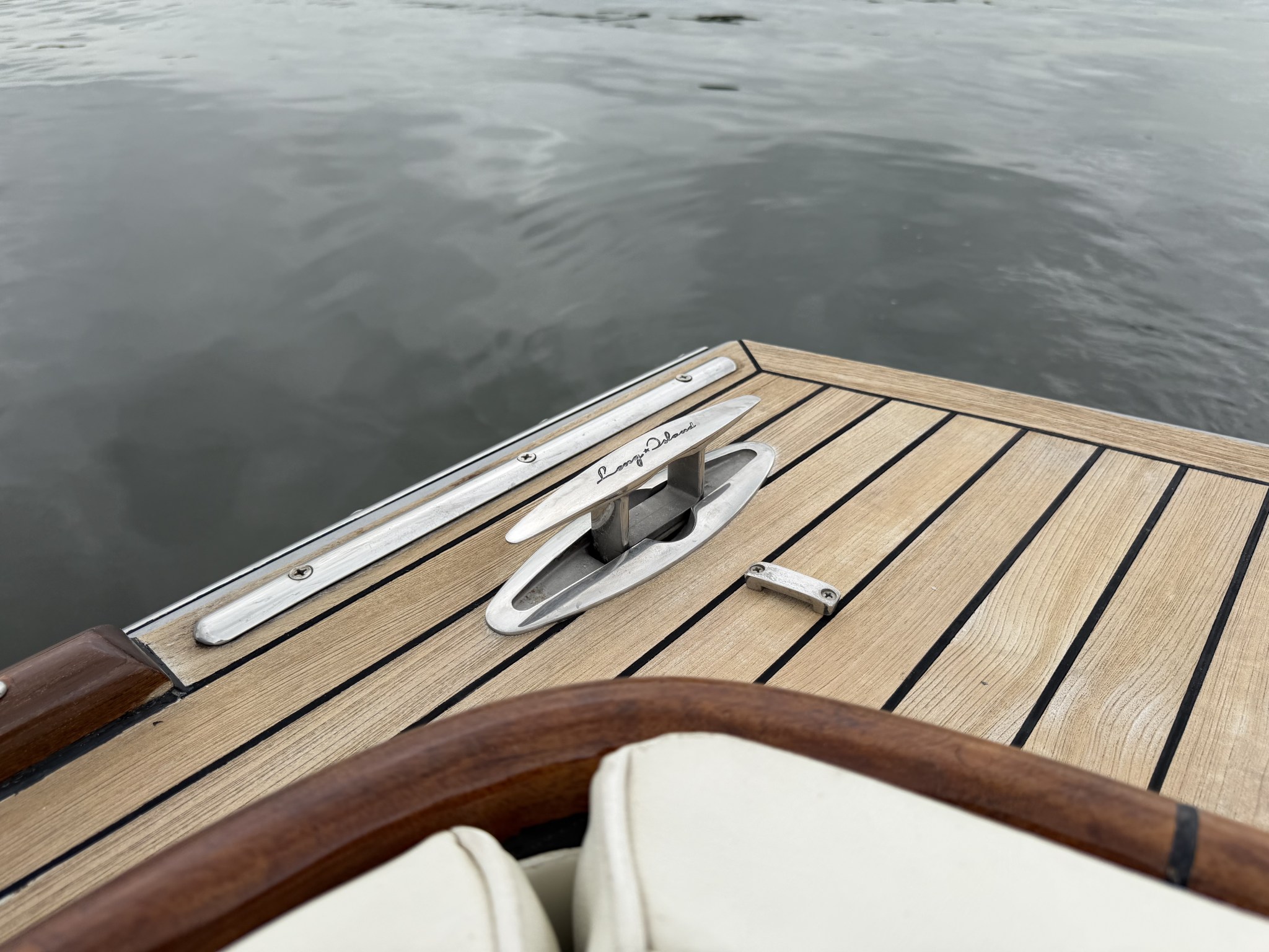 foto: 5 Long Island 33 Runabout