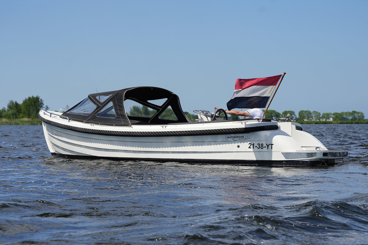 foto: 35 Waterspoor 711 Open