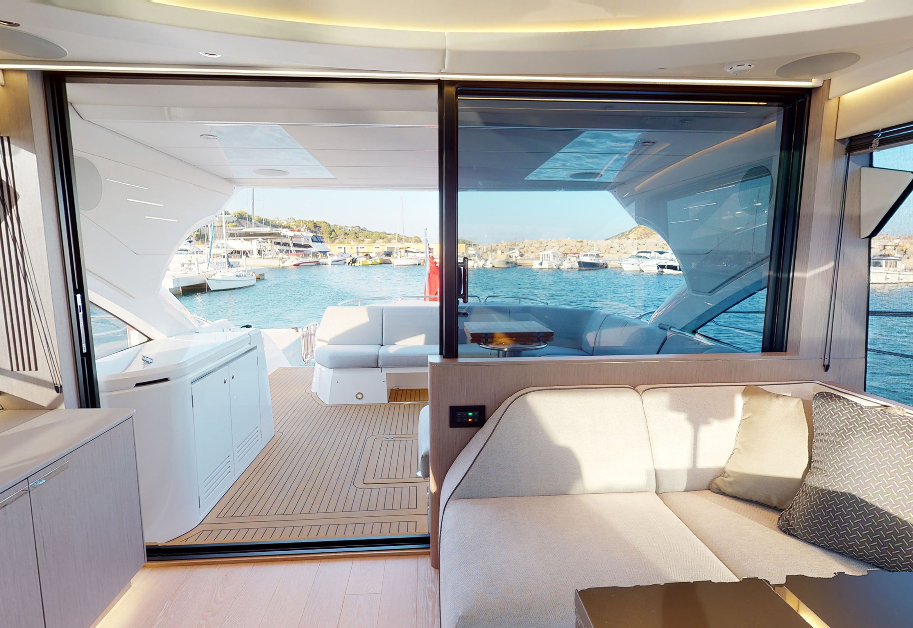 foto: 17 Sunseeker Predator 60 Evo