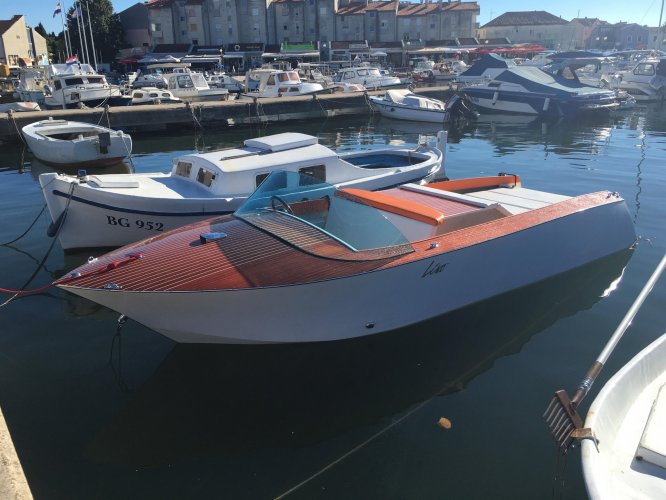 foto: 4 Runabout Liso Barca