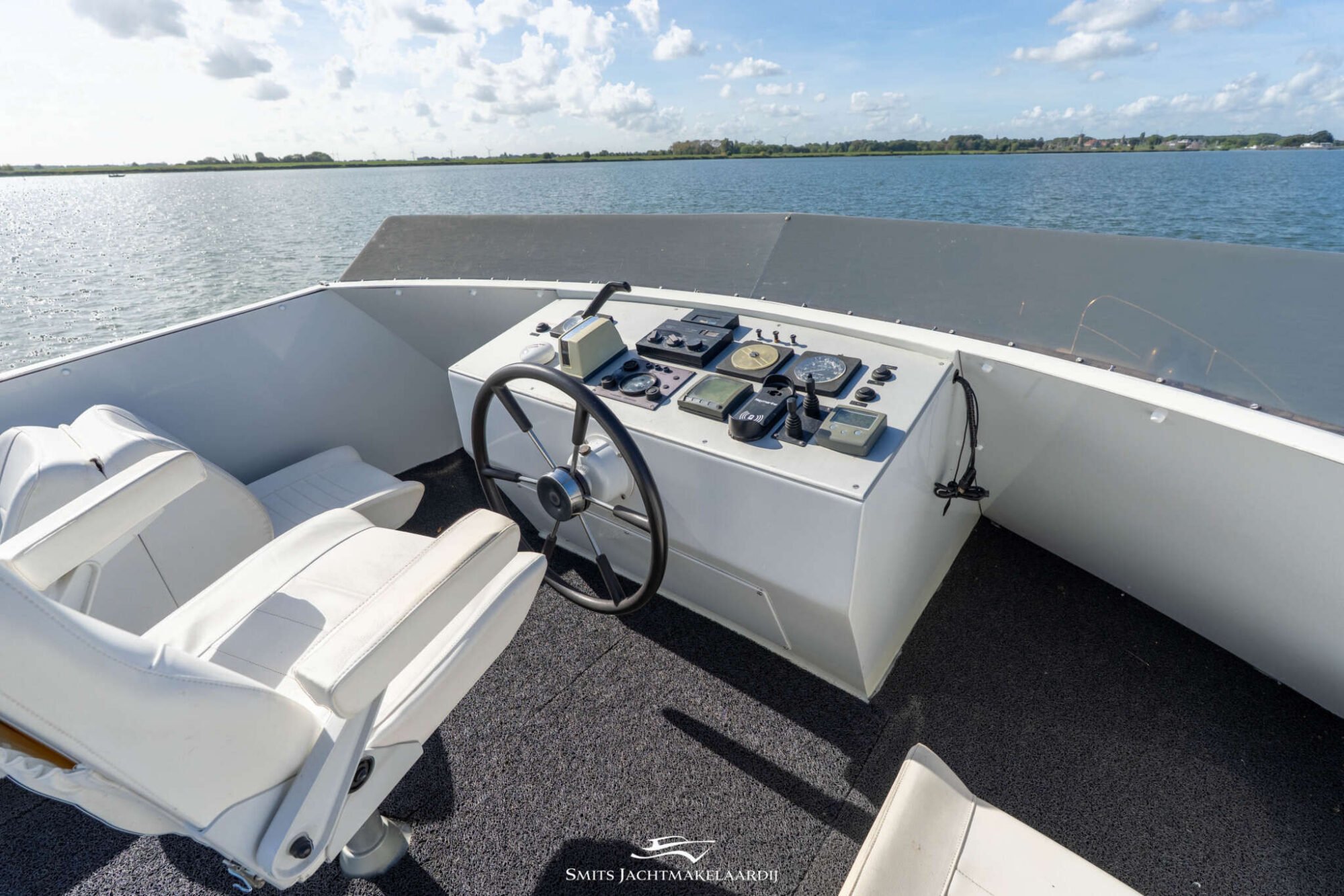 foto: 9 Drettmann Drettmann 13.00 Flybridge