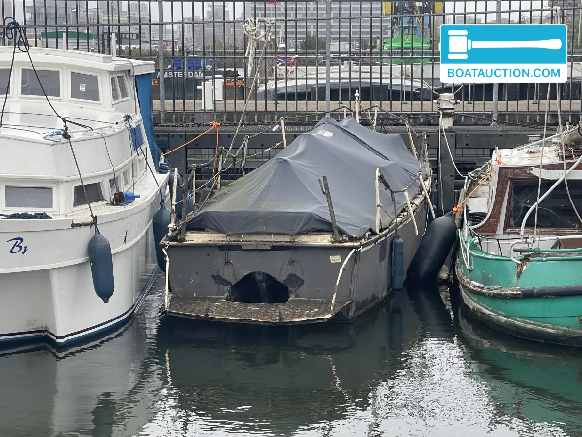 foto: 12 Motorboat 700