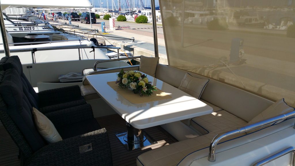 foto: 4 Azimut 75