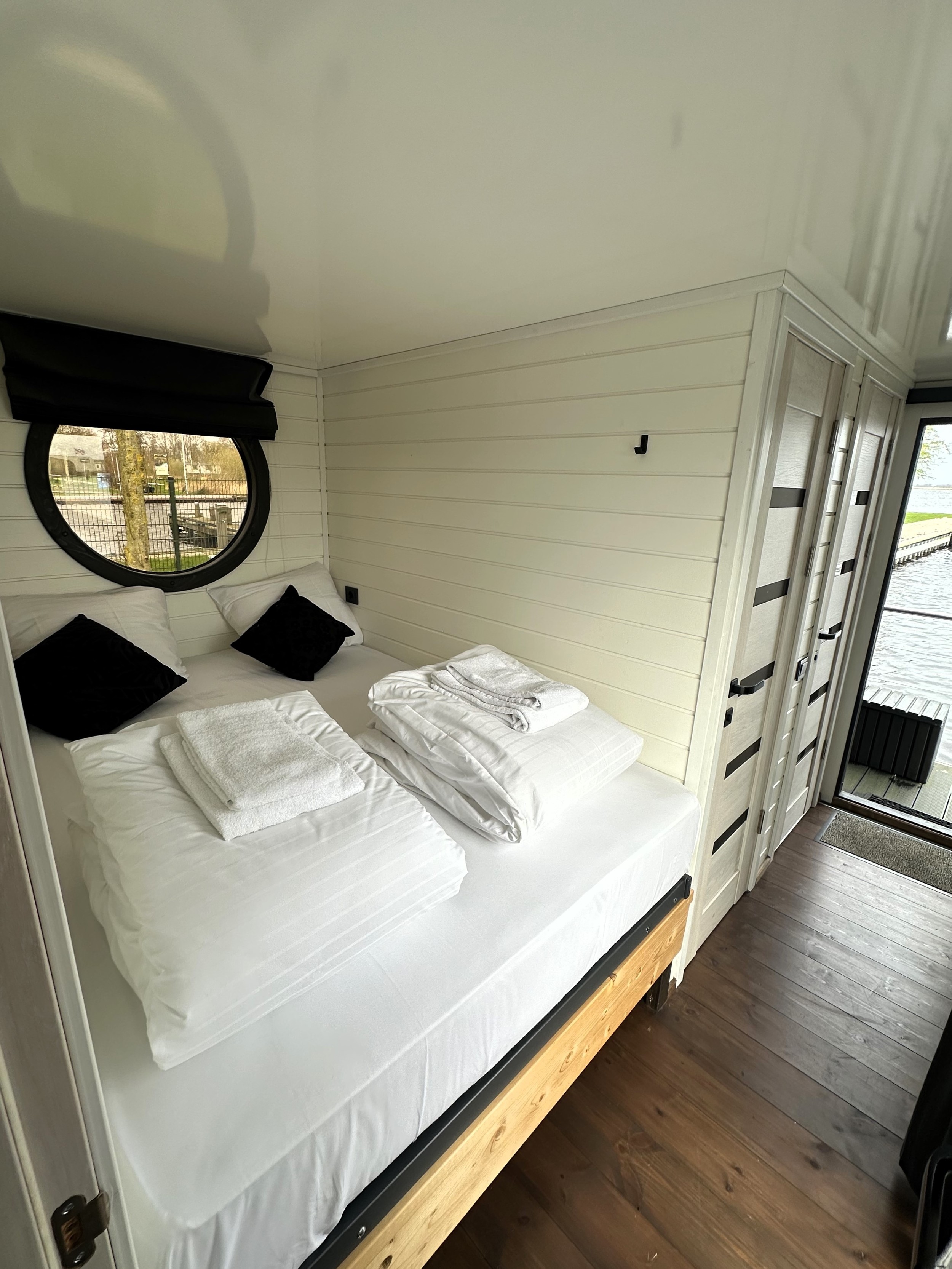 foto: 6 Nordic Season NS 36 Eco 23m2 Houseboat