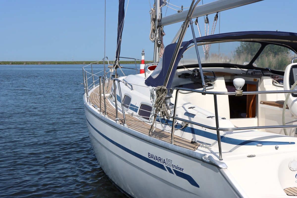 foto: 6 Bavaria 37-2 C