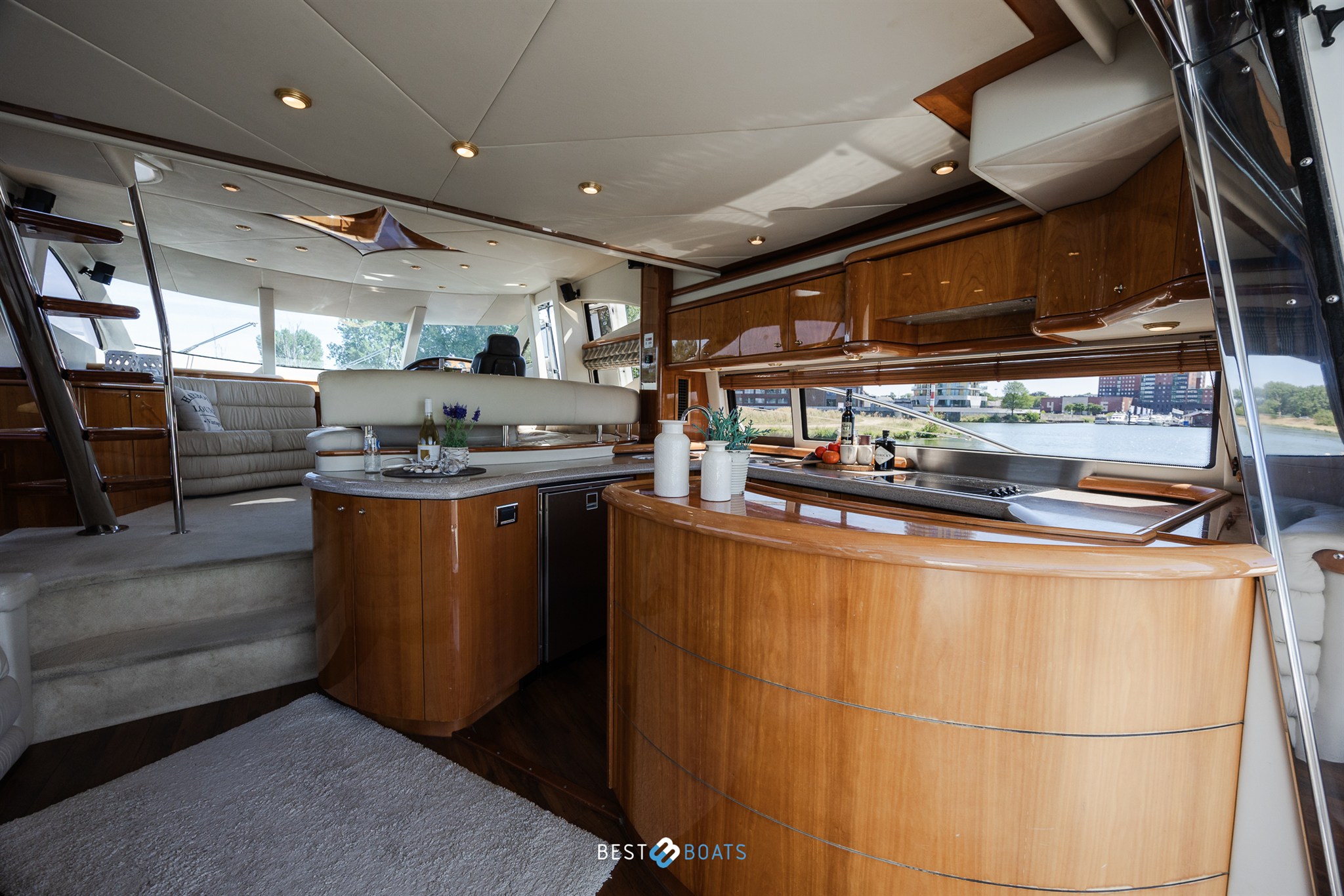 foto: 11 Sunseeker Manhattan 64