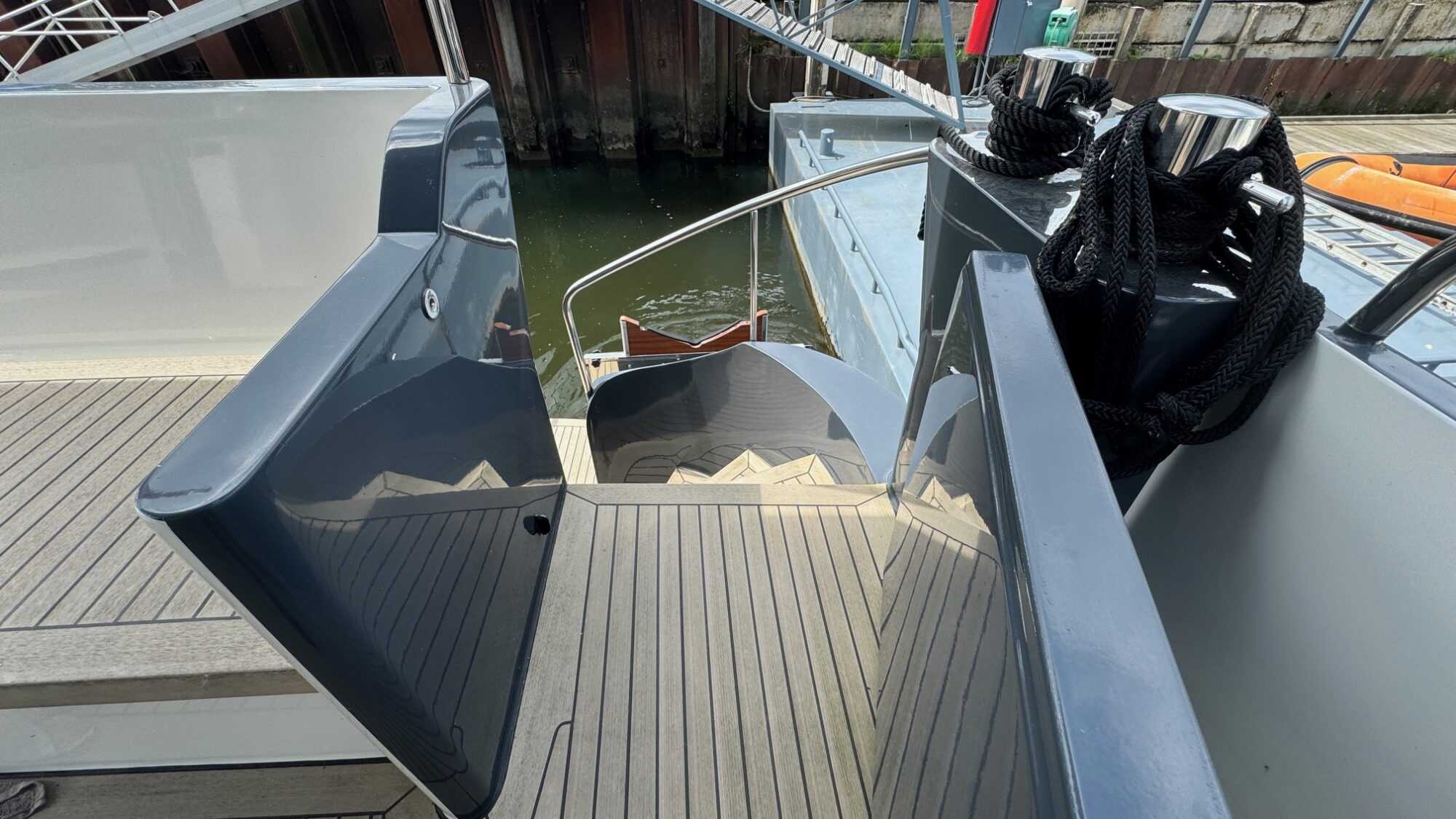 foto: 12 Custen Custen Kruiser 18.00 VS