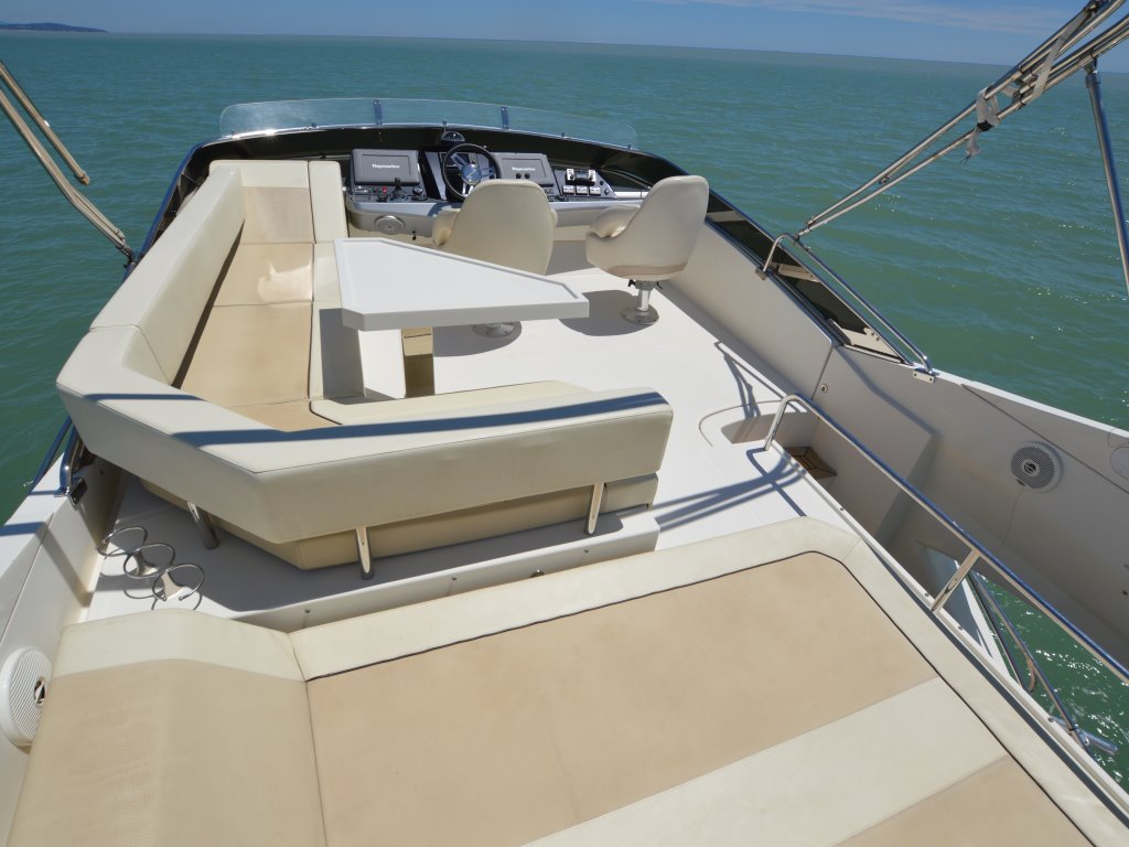 foto: 6 Marquis 500 sport yacht