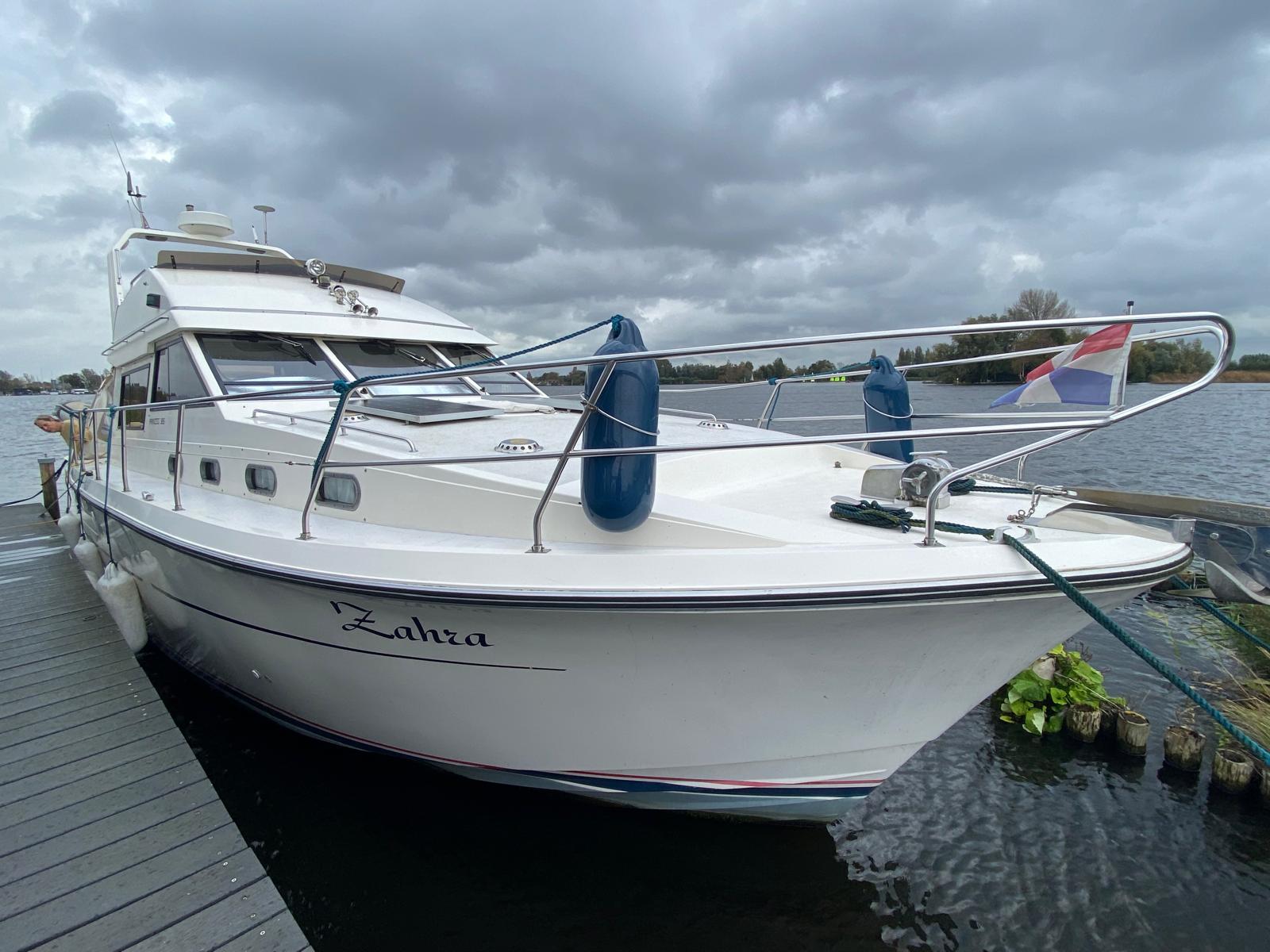 foto: 6 Princess 385 Fly