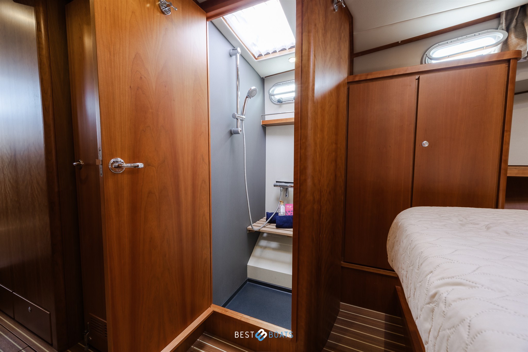 foto: 6 Linssen Grand Sturdy 470 Sedan Wheelhouse