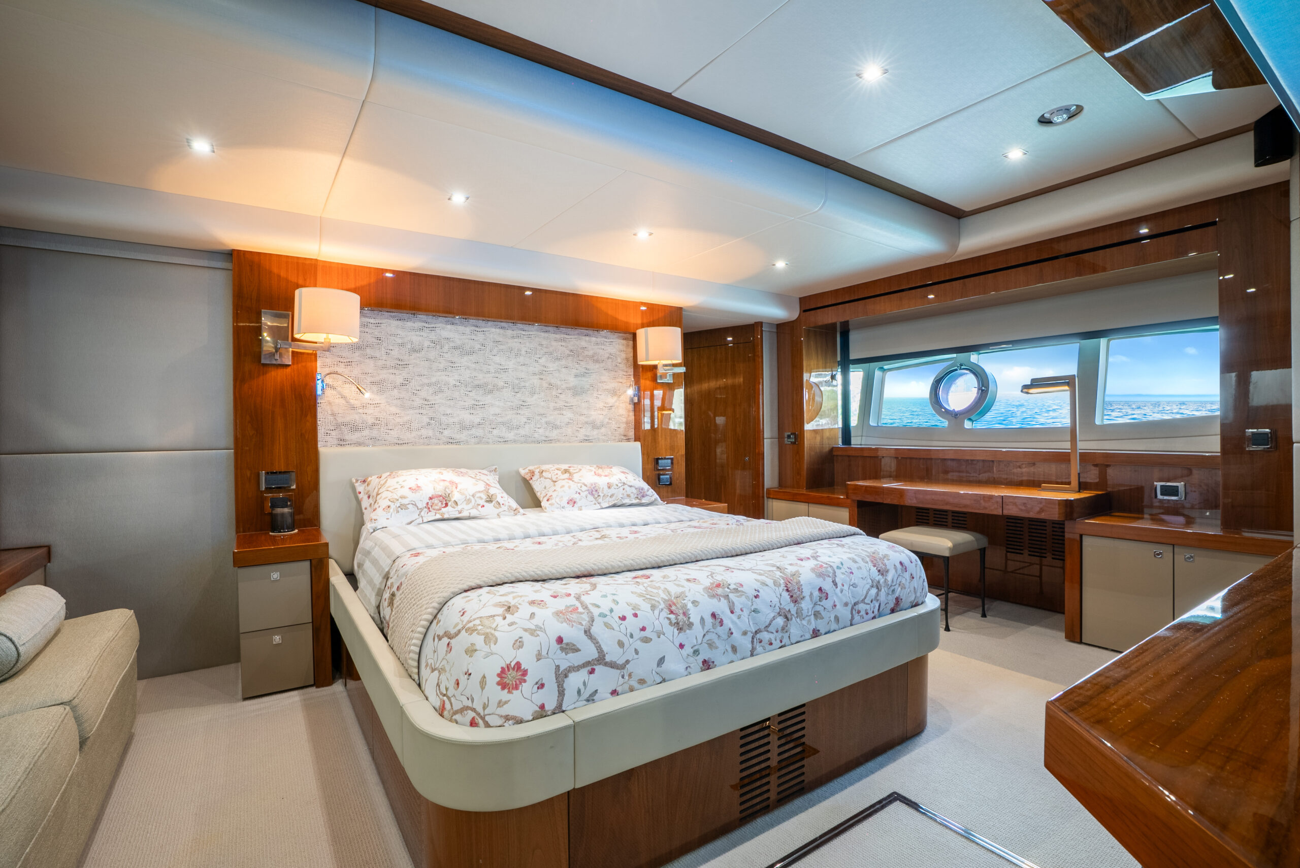 foto: 10 Sunseeker 