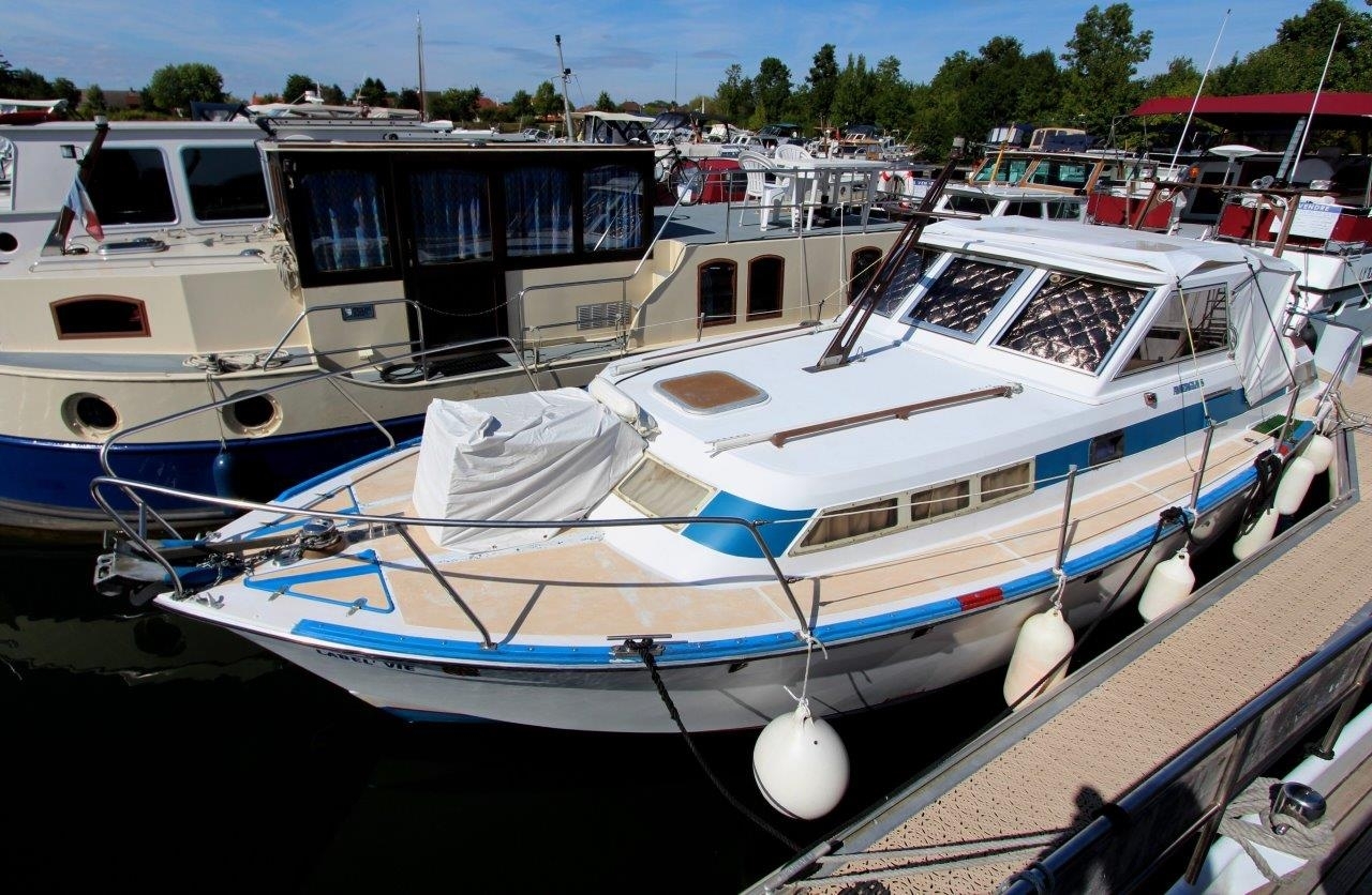 foto: 9 Amerglass Searunner 30 AK