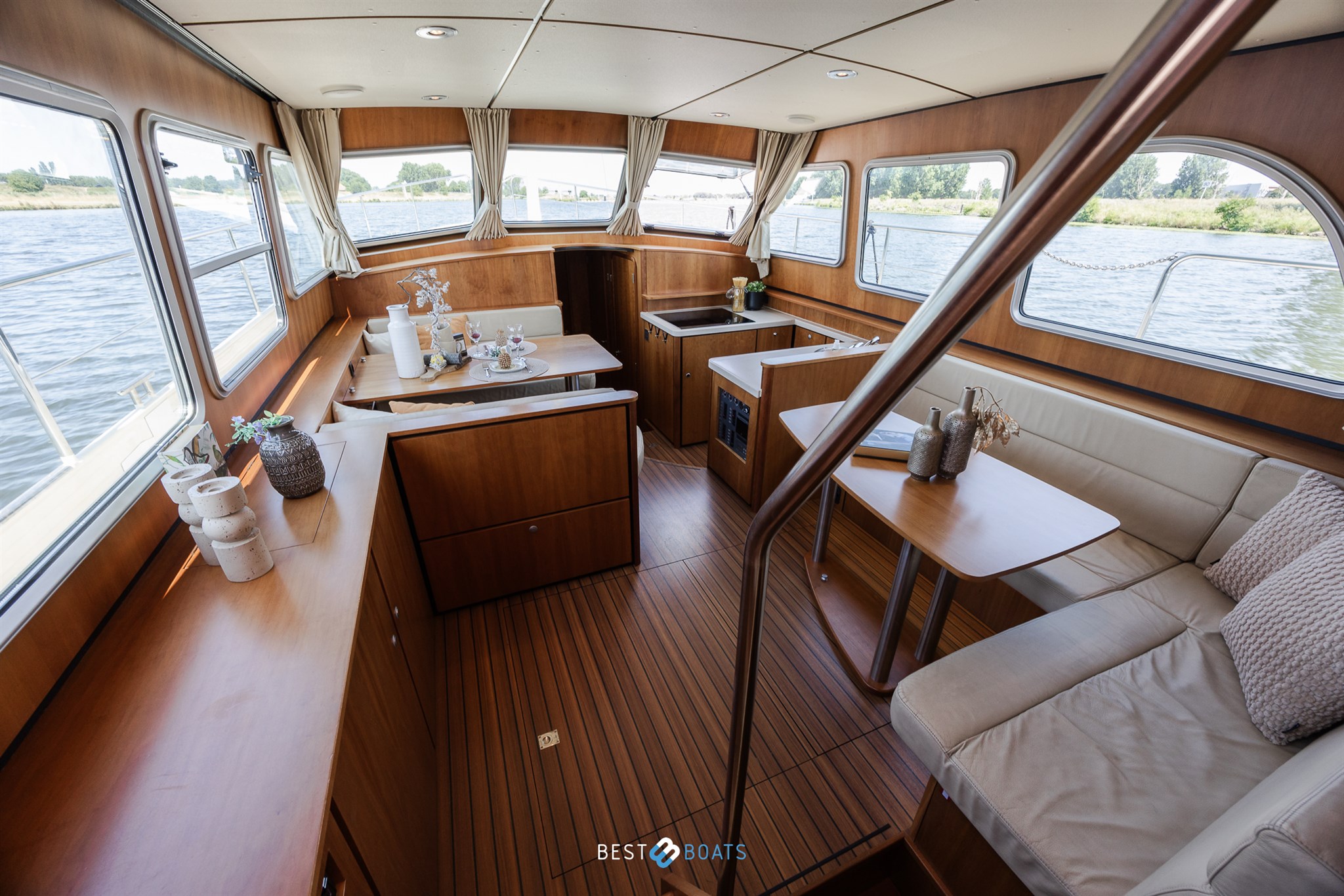 foto: 6 Linssen Grand Sturdy 40.9 AC