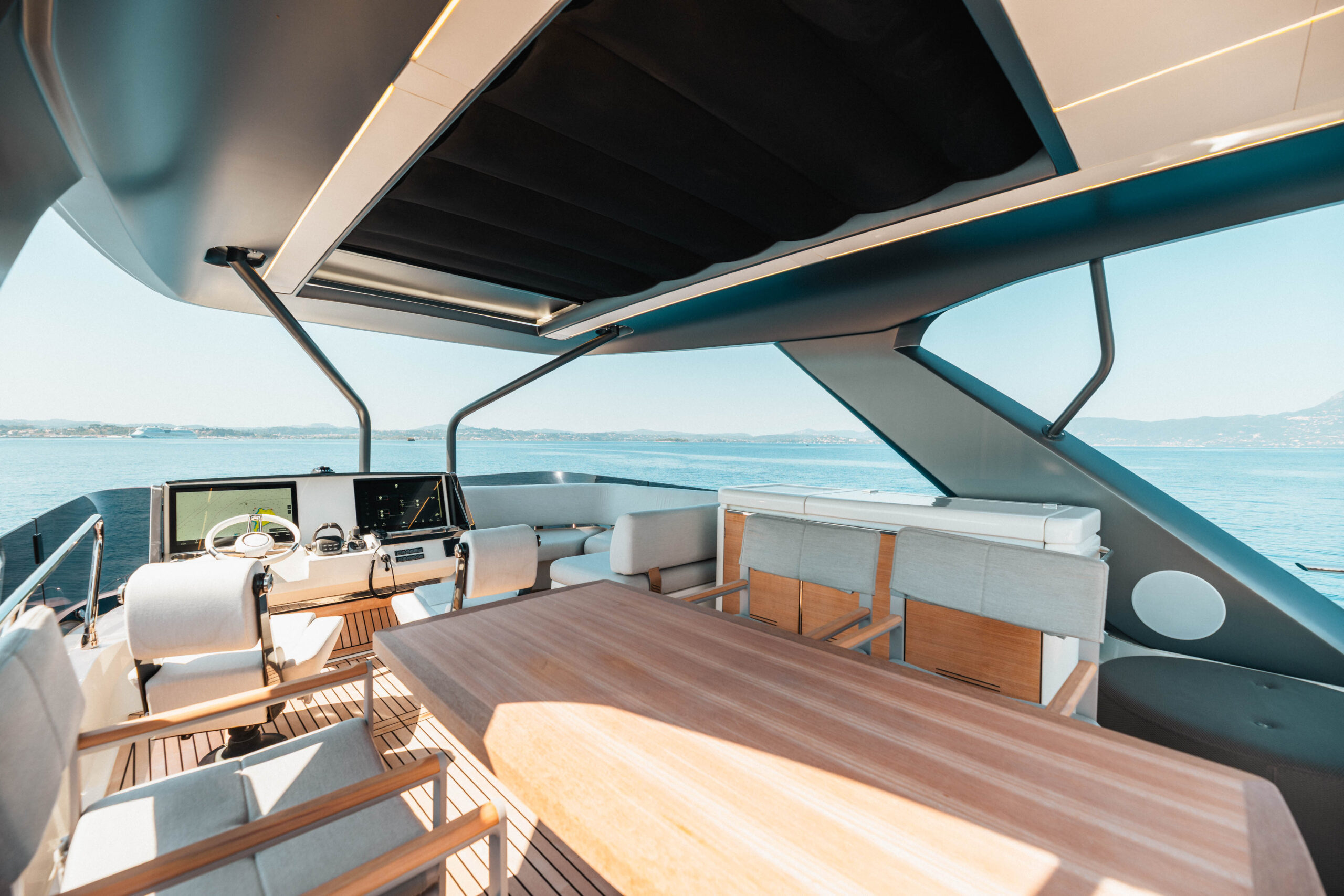 foto: 20 Prestige 690 flybridge