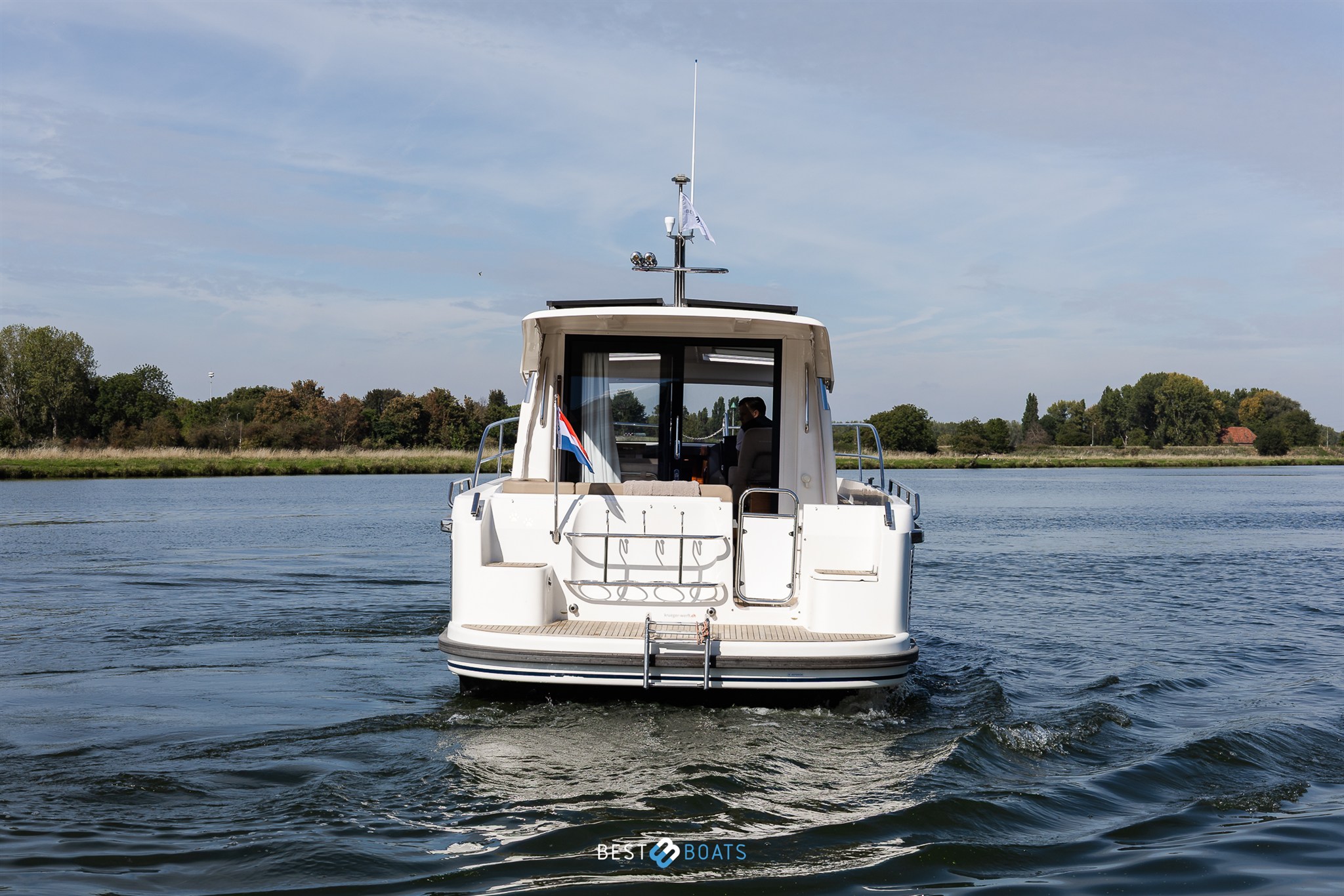 foto: 39 Nimbus 305 Coupé