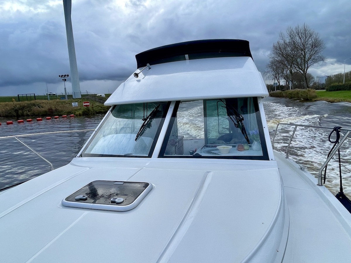 foto: 4 Beneteau Antares 980