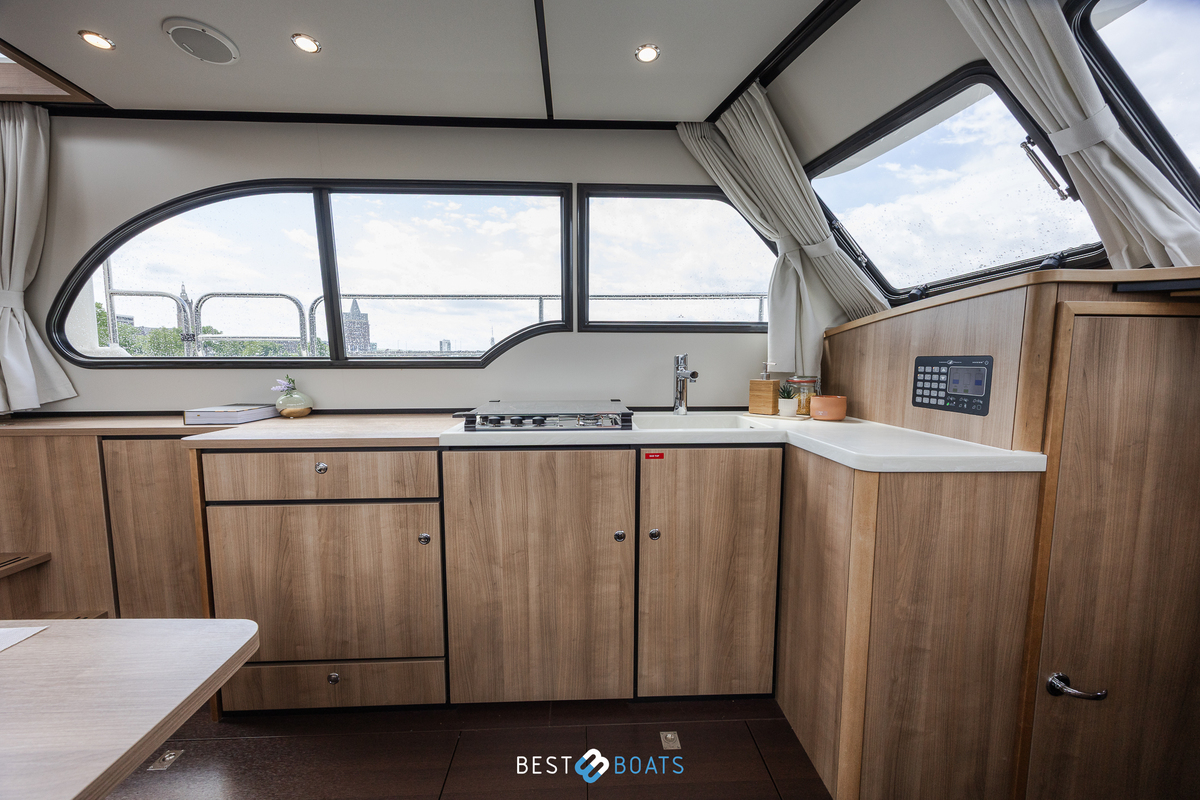 foto: 6 Linssen 35 SL AC