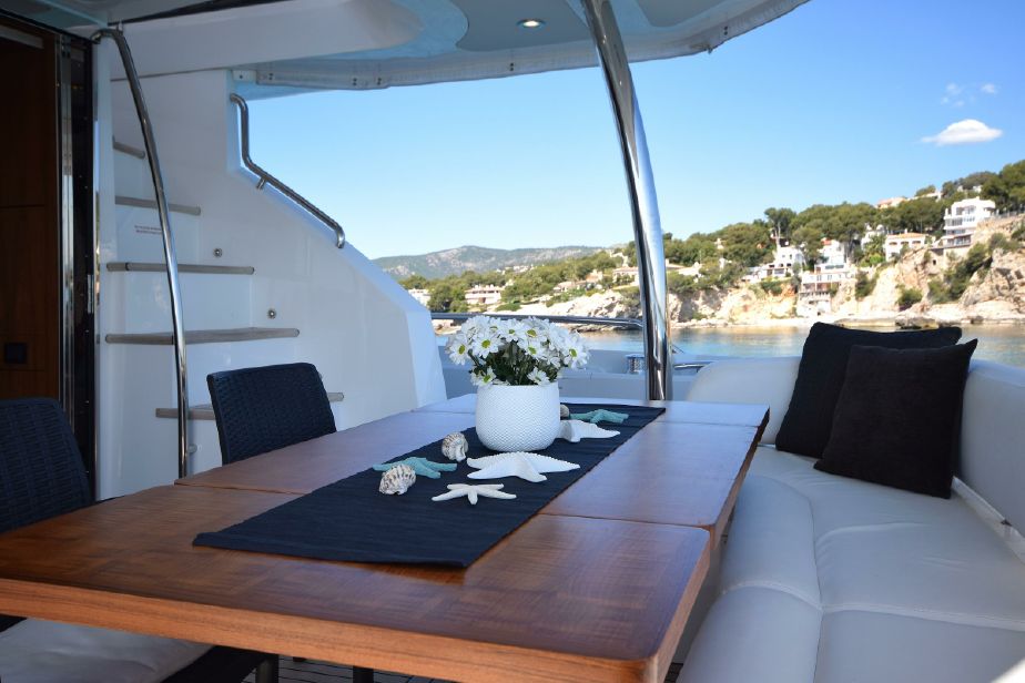 foto: 6 Sunseeker Manhattan 73