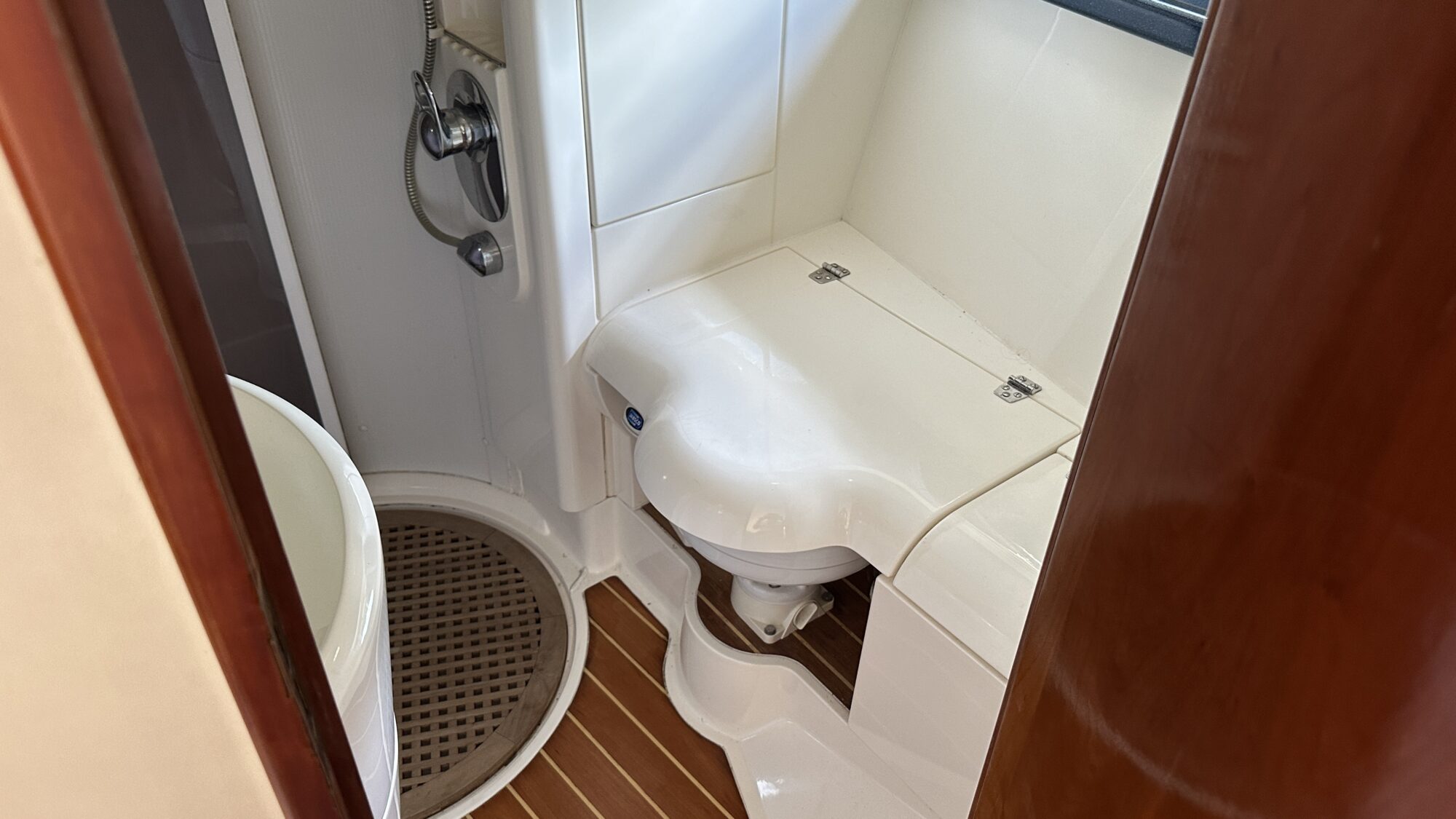 foto: 6 Fairline Fairline Phantom 40 Flybridge
