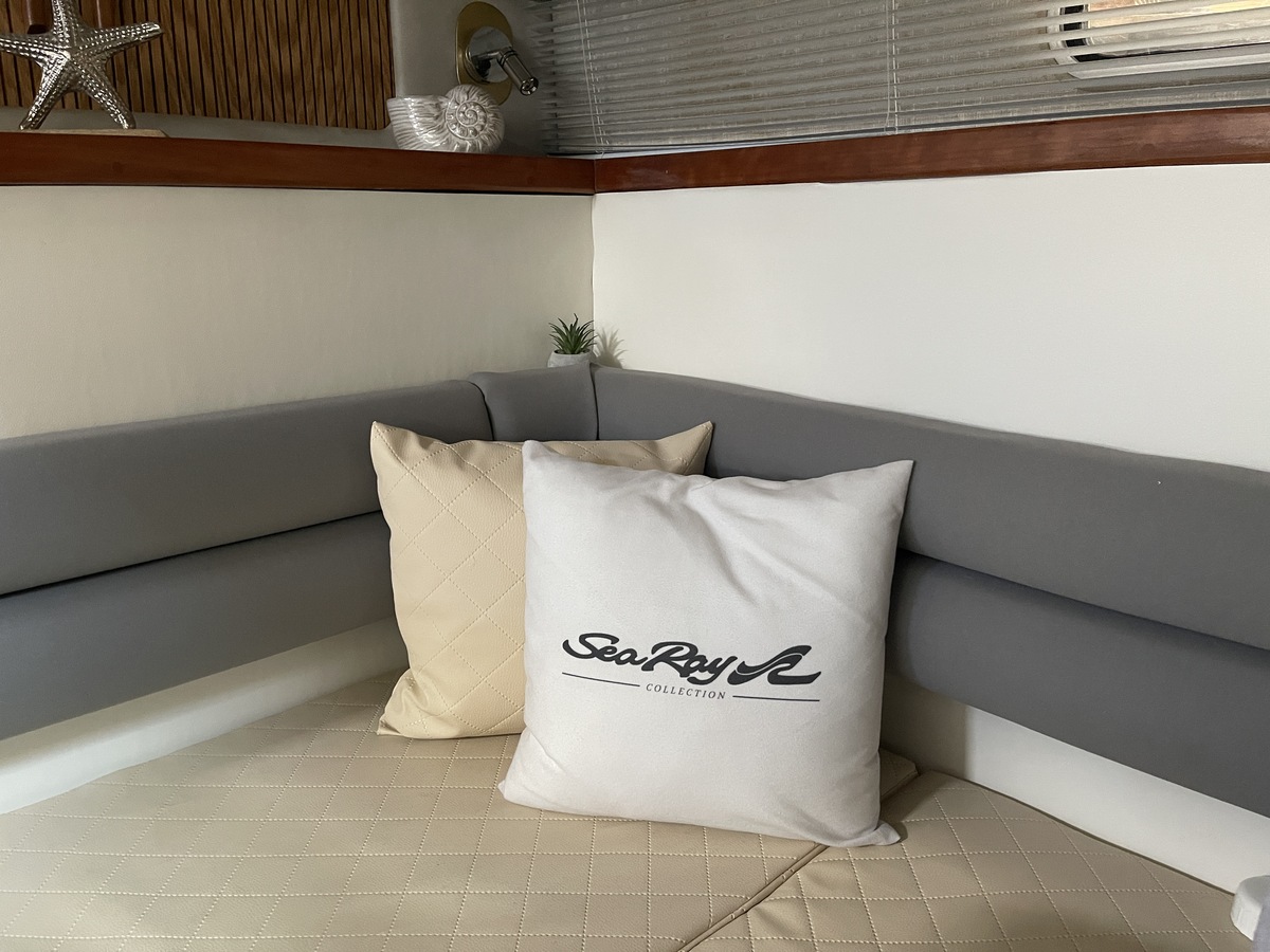 foto: 4 Sea Ray 310 Sundancer 