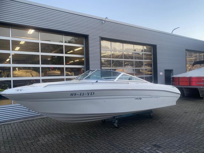 foto: 5 Sea Ray 210 Bowrider