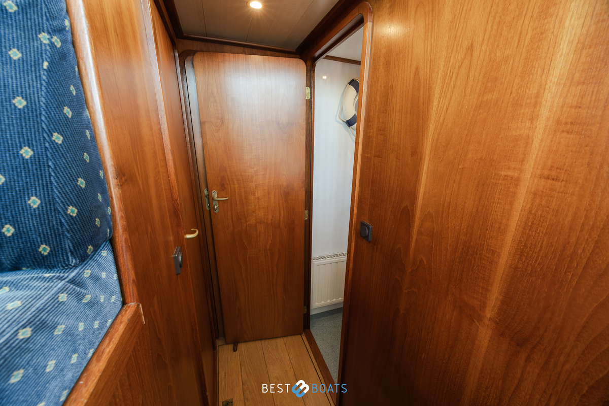 foto: 6 Vripack Spiegelkotter 1150 AK