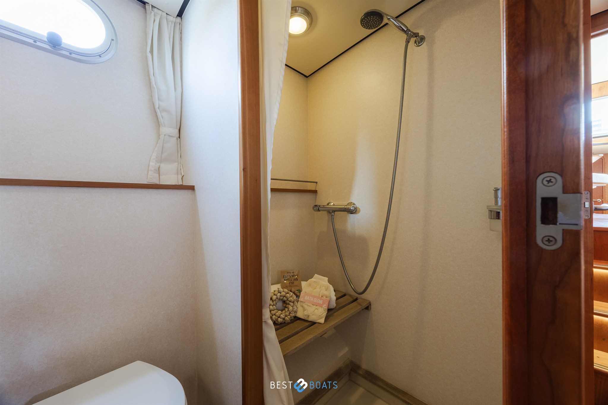 foto: 8 Linssen Grand Sturdy 40.9 AC