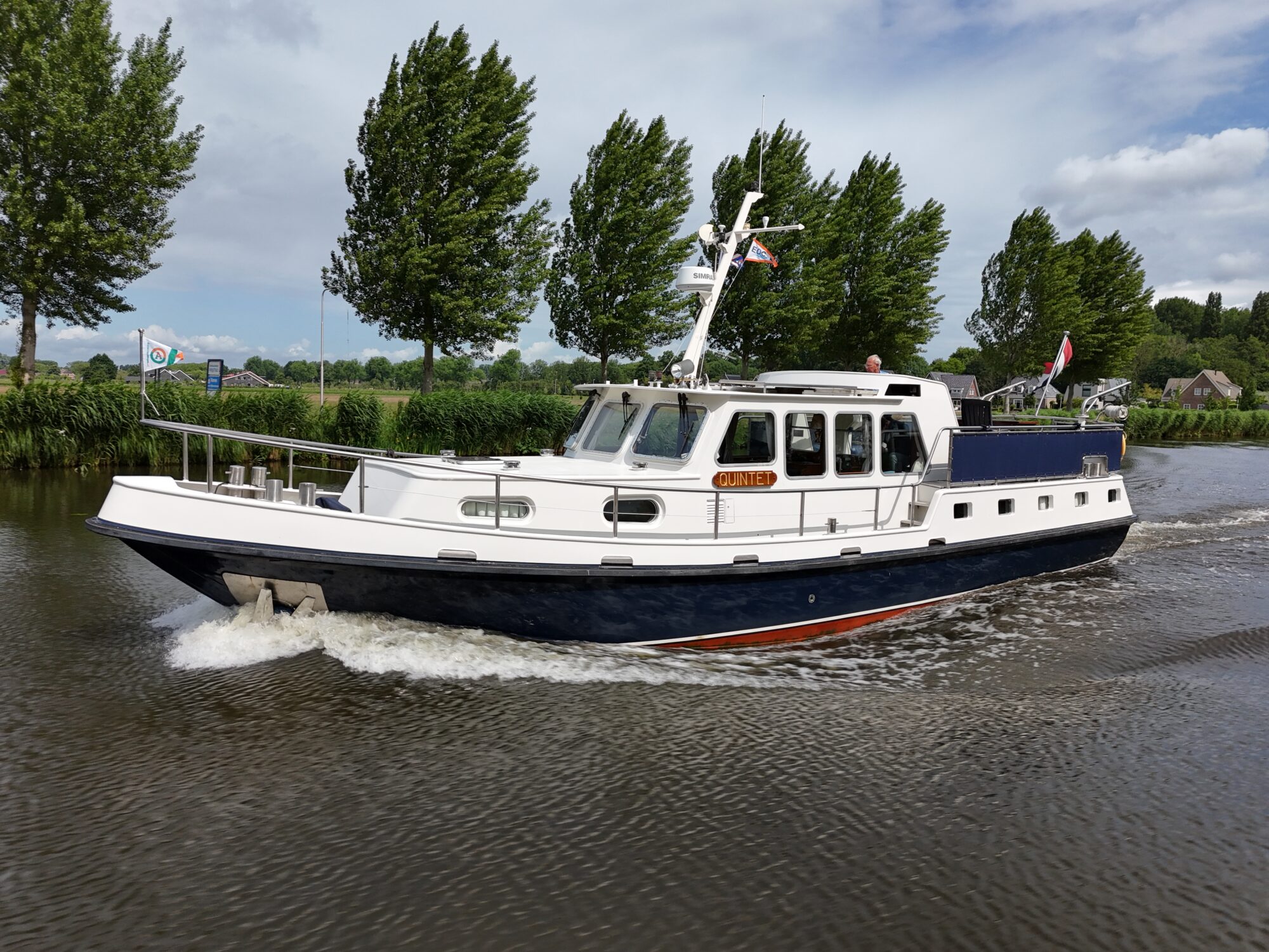 foto: 17 Damen Damen Pushy Cat 15.00 AK Cabrio