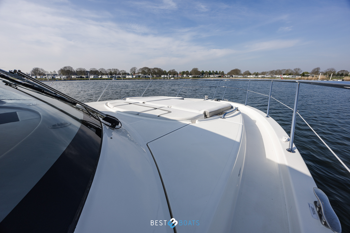 foto: 10 Riviera 4600 SPORT YACHT-PLATINUM EDITION