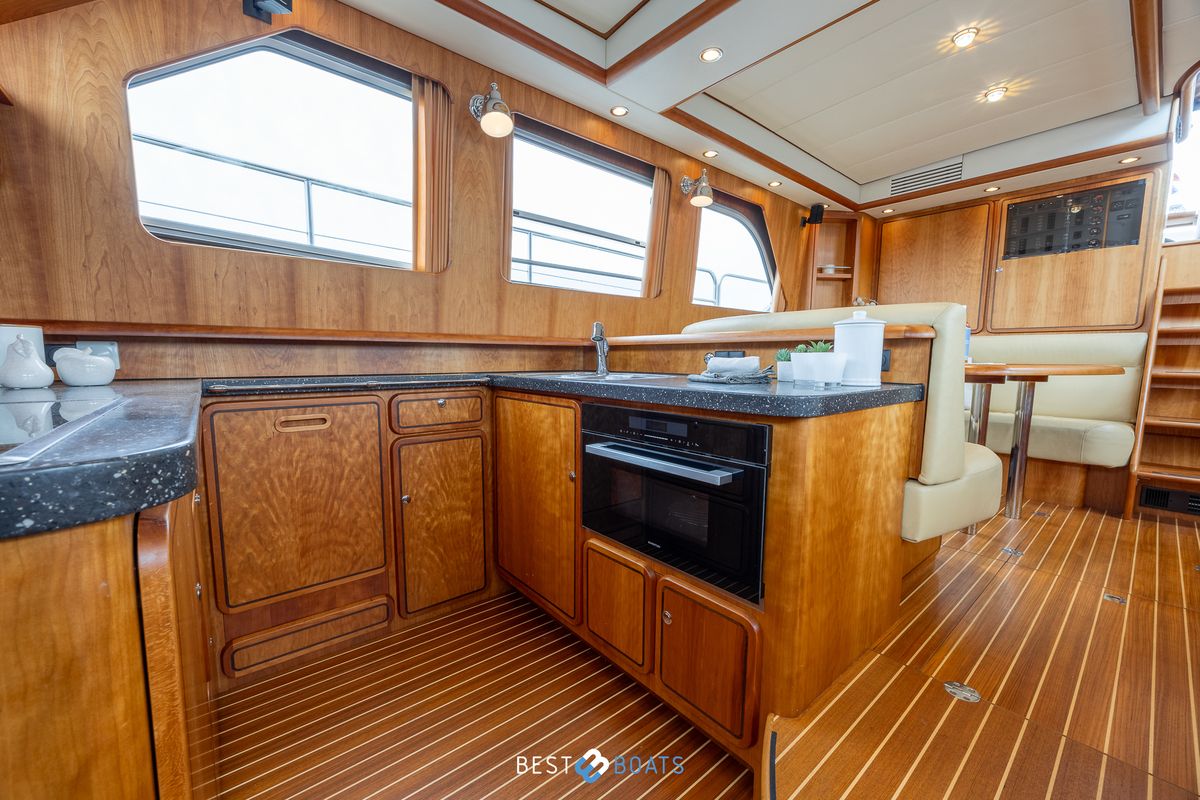 foto: 14 Linssen Grand Sturdy 500 AC Variotop 