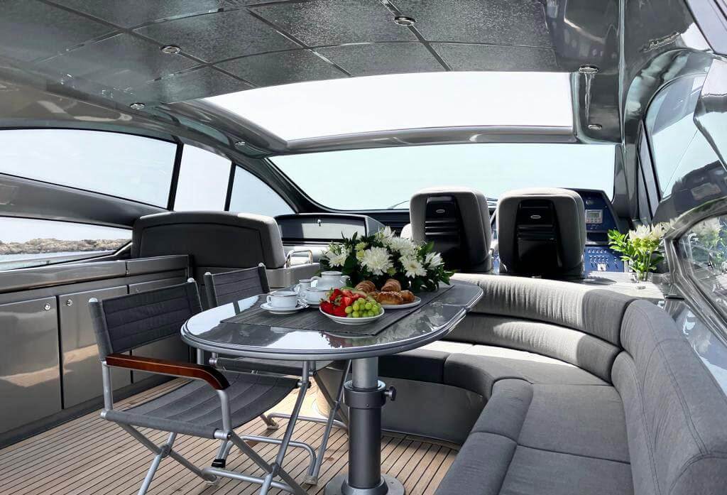 foto: 5 Pershing 56 