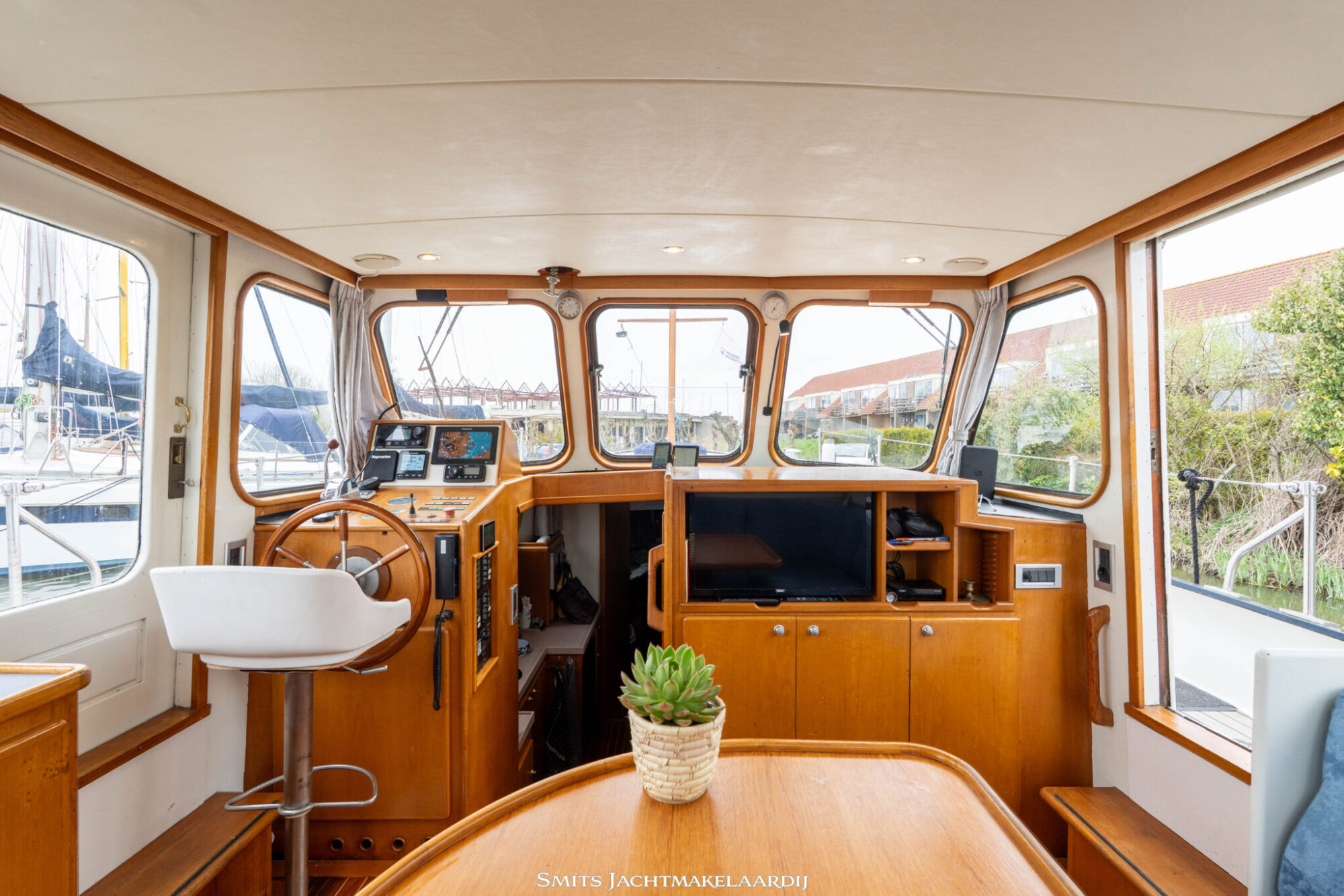 foto: 6 Koopmans Koopmans 13.85 Pilotkotter My