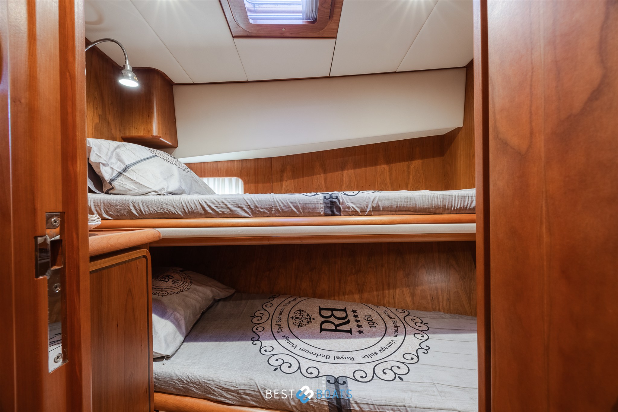 foto: 5 Linssen Grand Sturdy 500 Variotop MKII