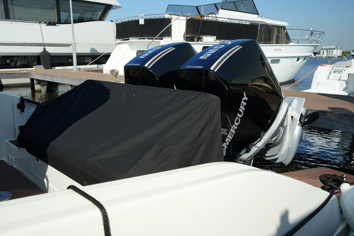 foto: 15 Navan C30