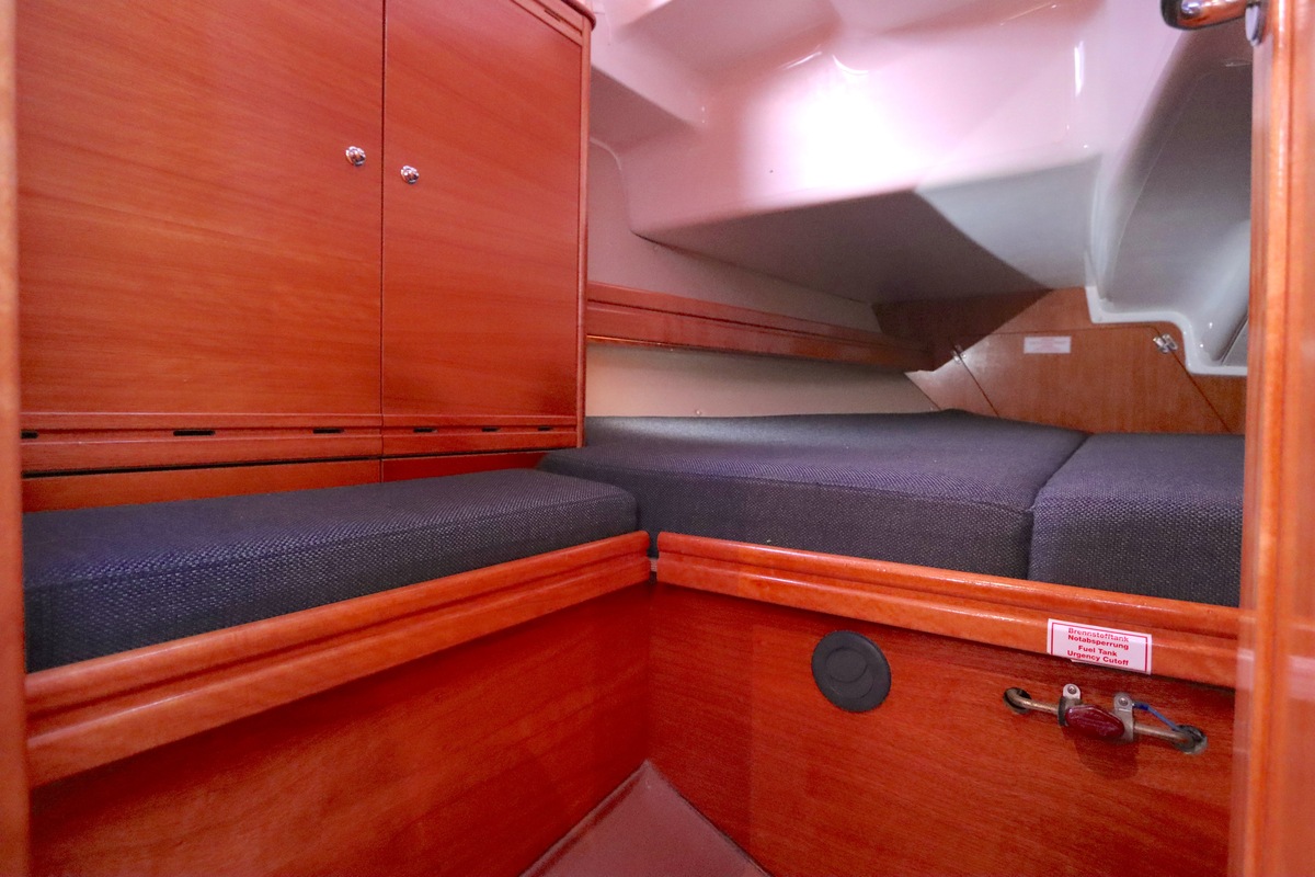 foto: 7 Bavaria  37-3 Cruiser