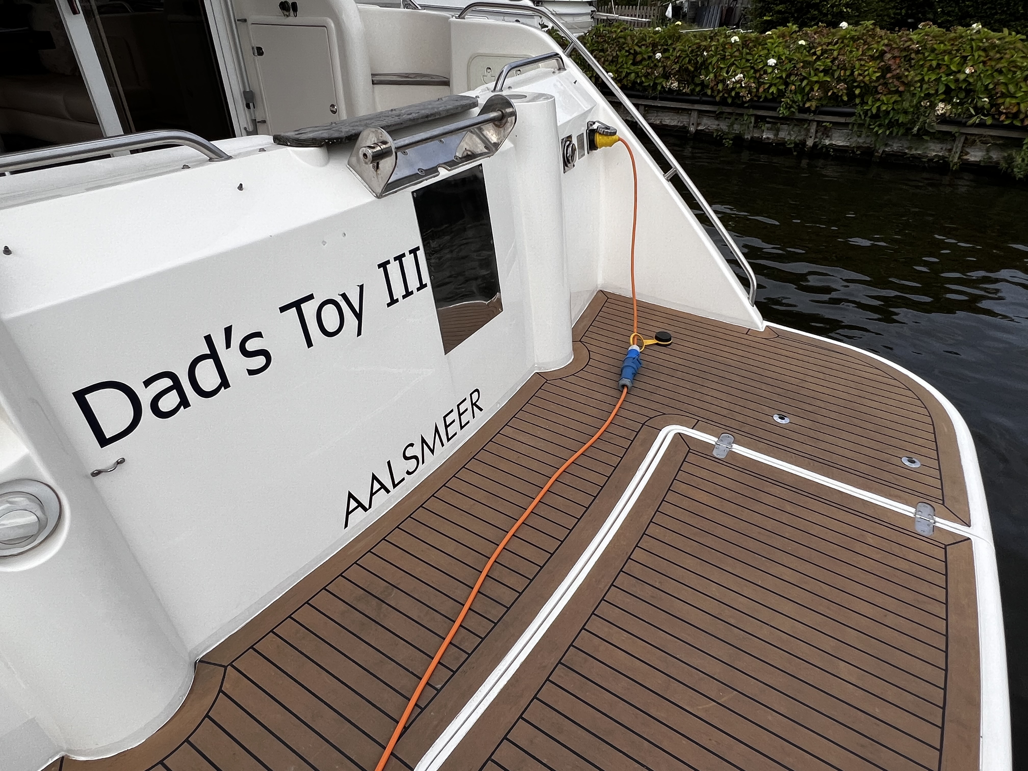 foto: 6 Fairline Phantom 42