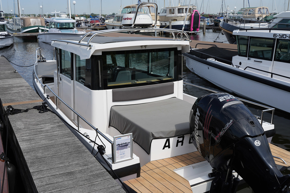 foto: 6 Axopar 28 Cabin