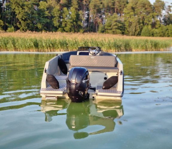 foto: 4 Silver Yacht 555 Tender