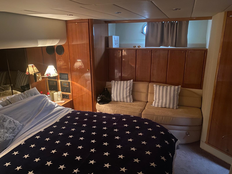 foto: 4 Princess 20  M