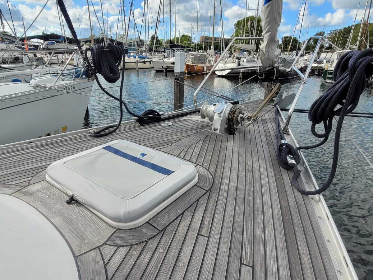 foto: 8 Hallberg Rassy 31