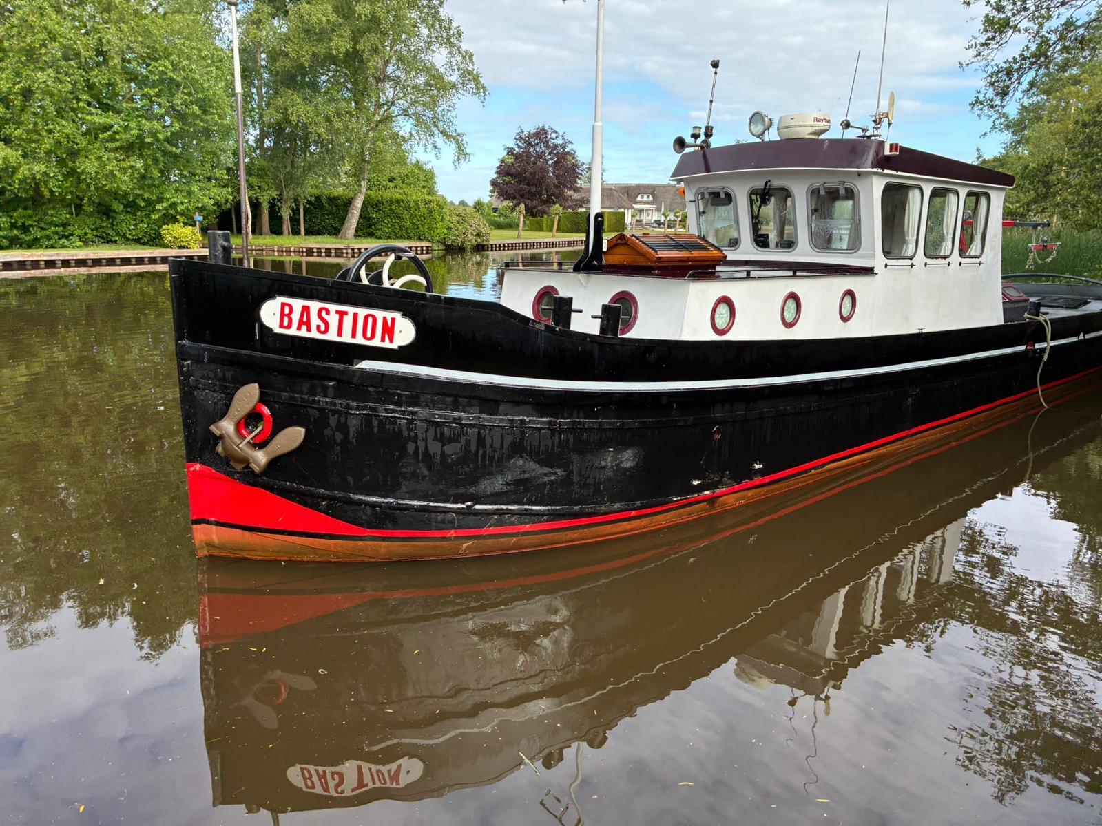 foto: 6 Sleepboot 15.00