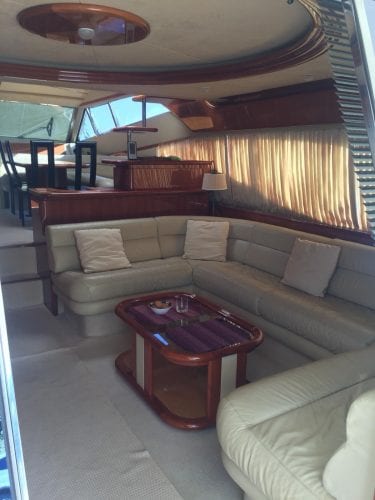 foto: 5 Ferretti  680