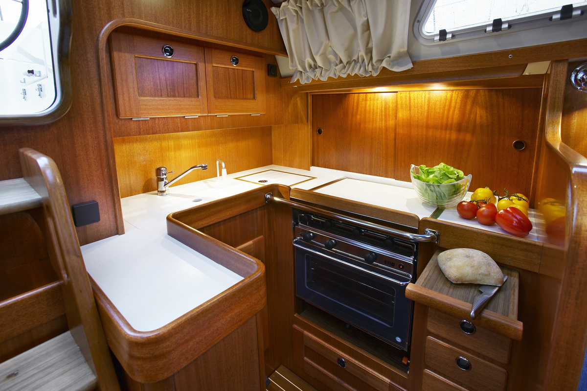 foto: 6 Hallberg Rassy 37