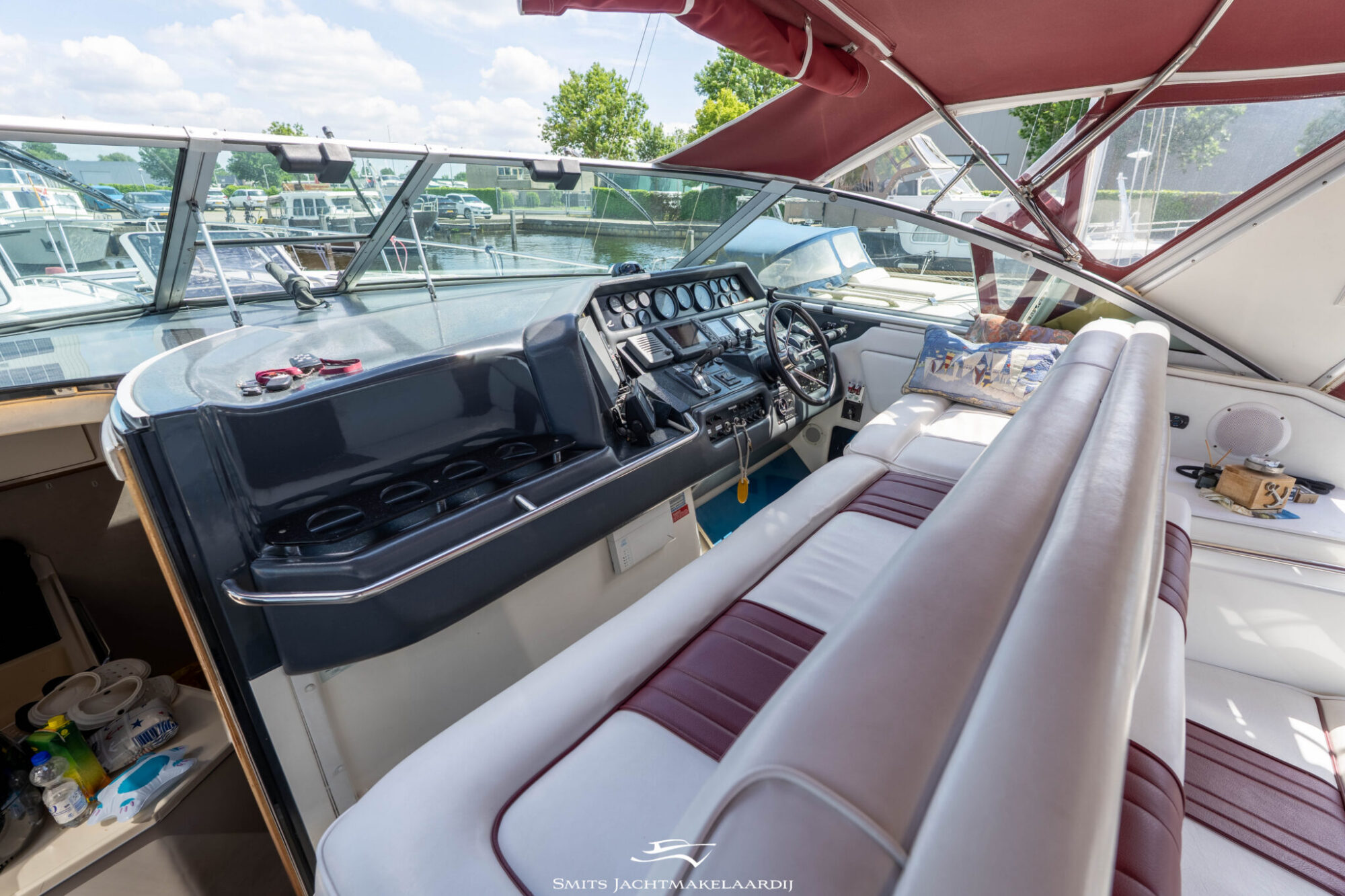 foto: 6 Sea Ray Sea Ray 370 Express Cruiser
