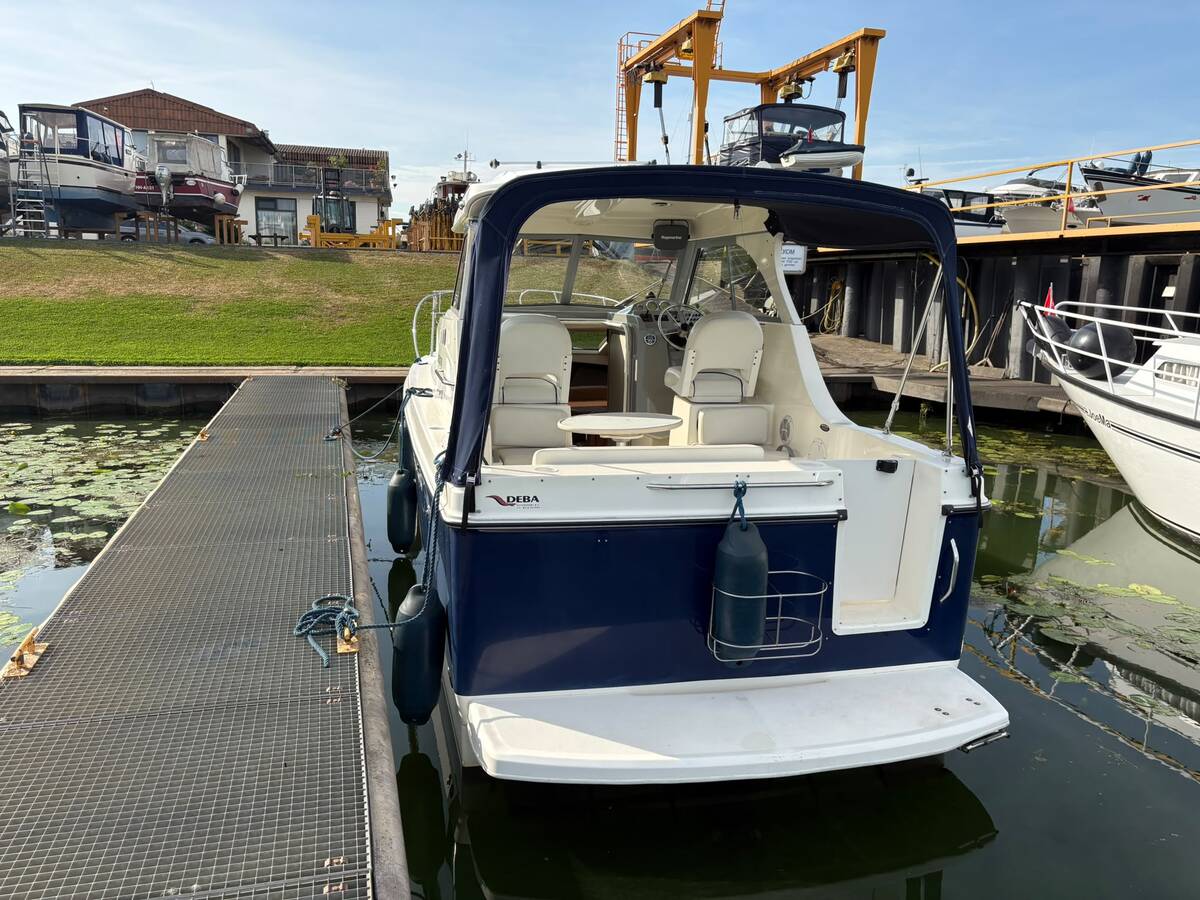 foto: 6 Bayliner 246 Discovery 