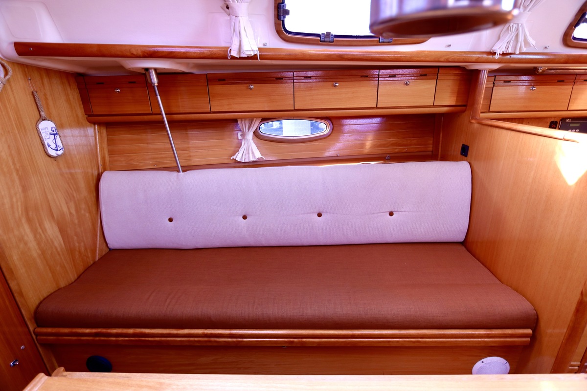 foto: 5 Bavaria  33 Cruiser