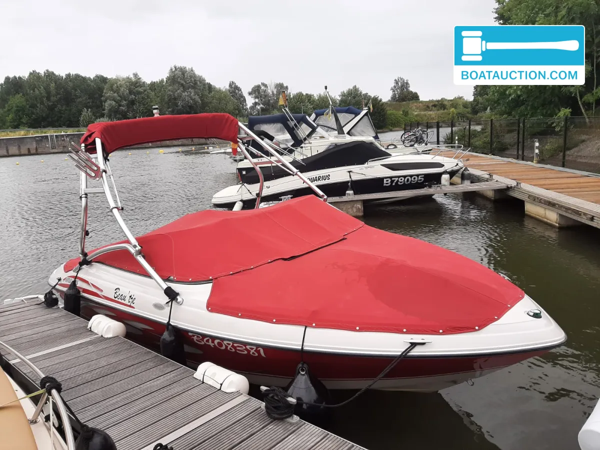 foto: 12 Four Winns Horizon 190