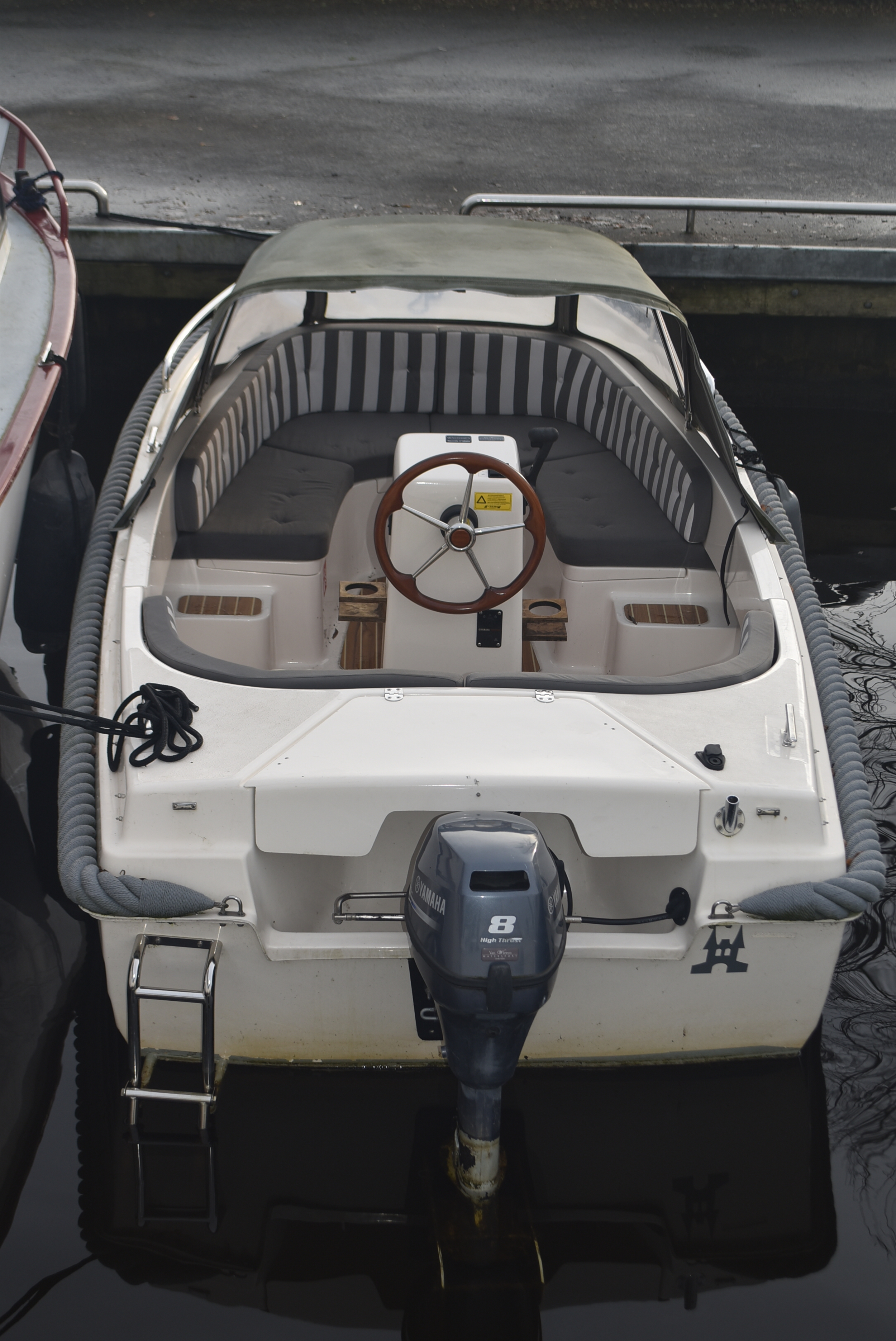 foto: 4 Crescent Allure 517