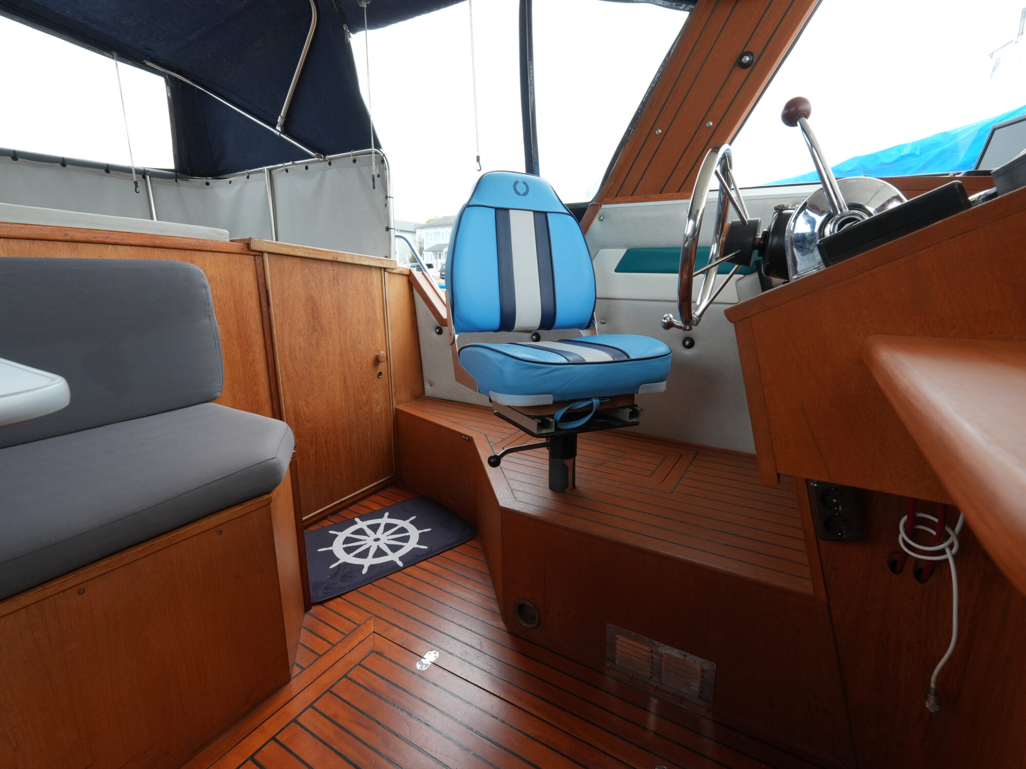 foto: 11 Crestar Crestar 1000 OK/AK